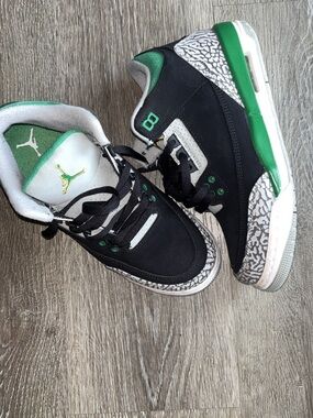 Jordan Black and Green Elephant Print Retro Sneakers